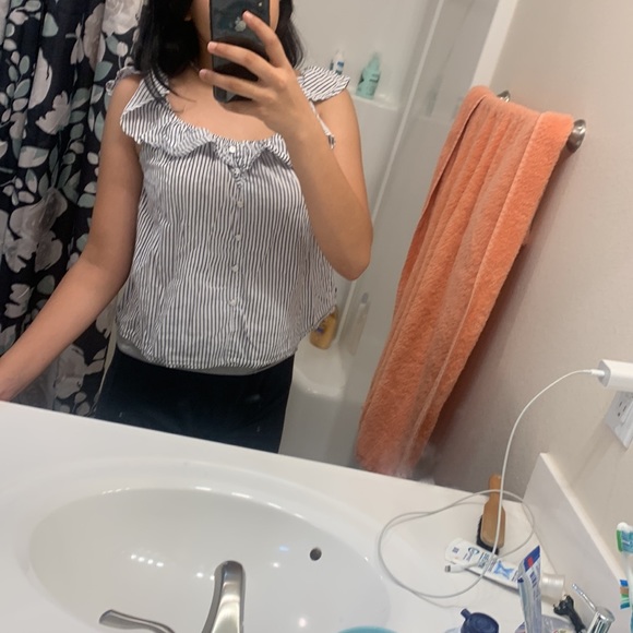 Live 4 truth white crop with navy blue stripes - Picture 2 of 2